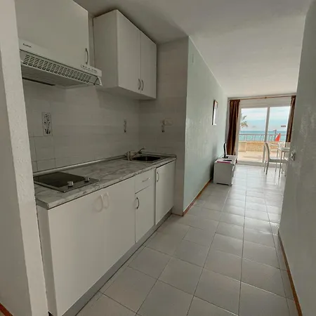 Apartament Oropesa Primera Linea 3000 *