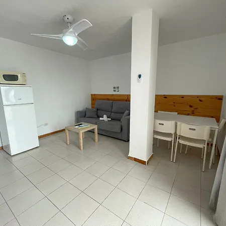 Διαμέρισμα Oropesa Primera Linea 3000 *